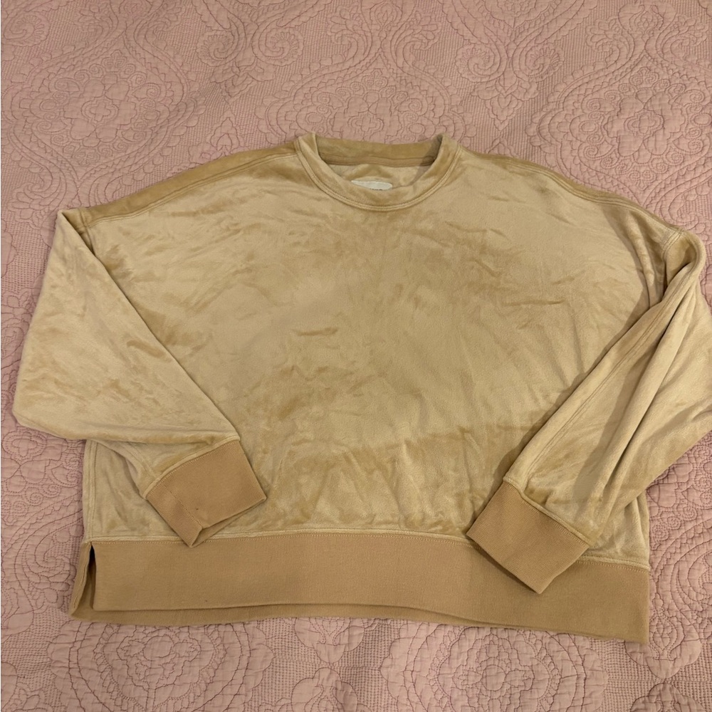 NWOT Abercrombie & Fitch Women’s Soft A&F Beige Crewneck Sweater